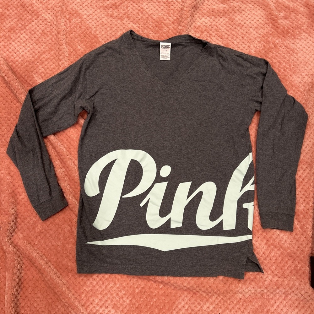 PINK Victoria's Secret Shirt Tee Sz Small Gray V Neck Long Sleeve